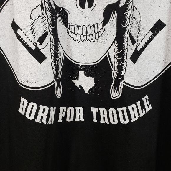 Willie Nelson born for trouble skull guitar graphic t-shirt NWT men's size small - Picture 5 of 8